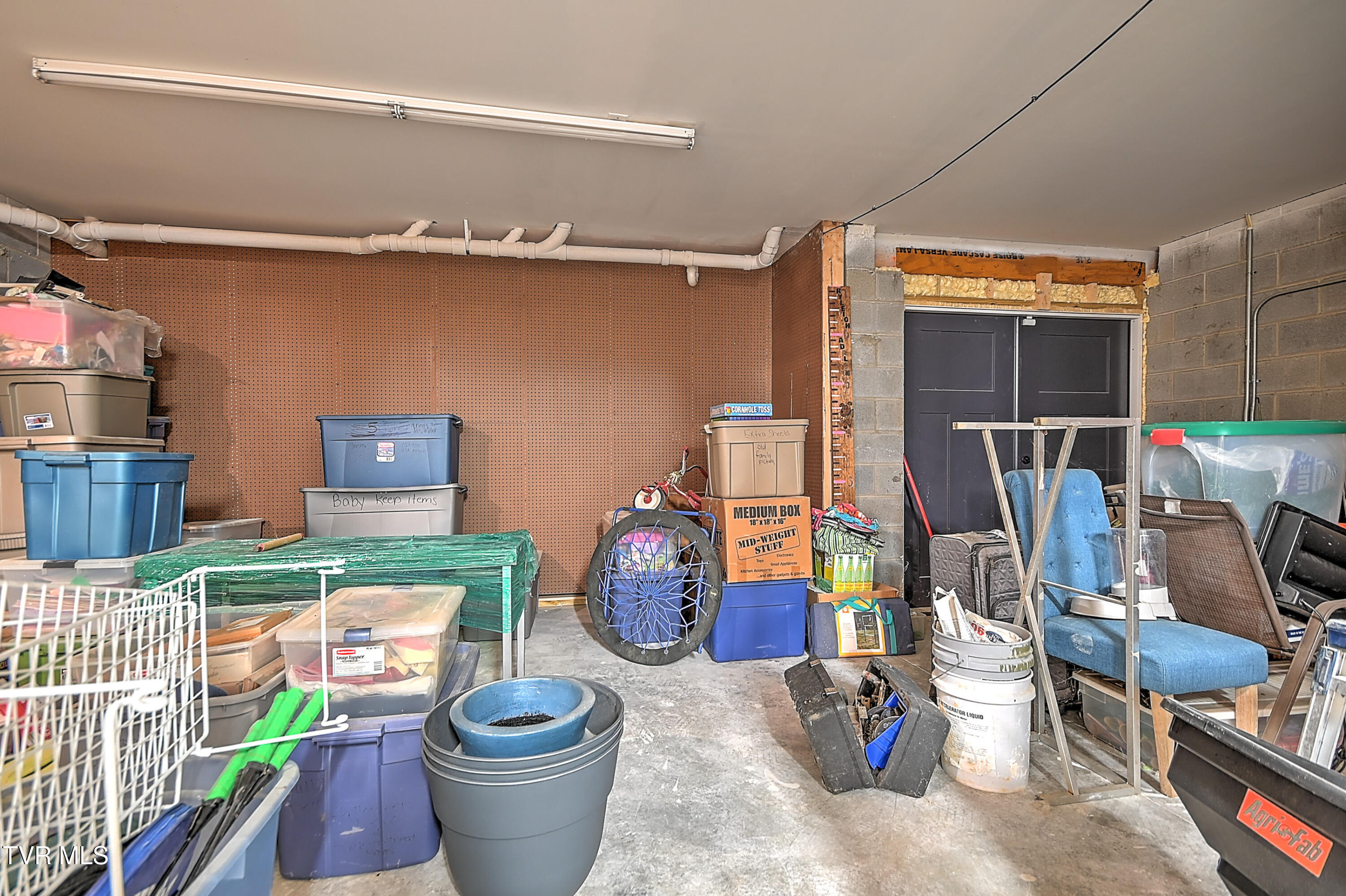 127 Allison Timbers Road Piney Flats, TN 37686 - Photo 33 of 44 127 Allison Timbers * CC-36