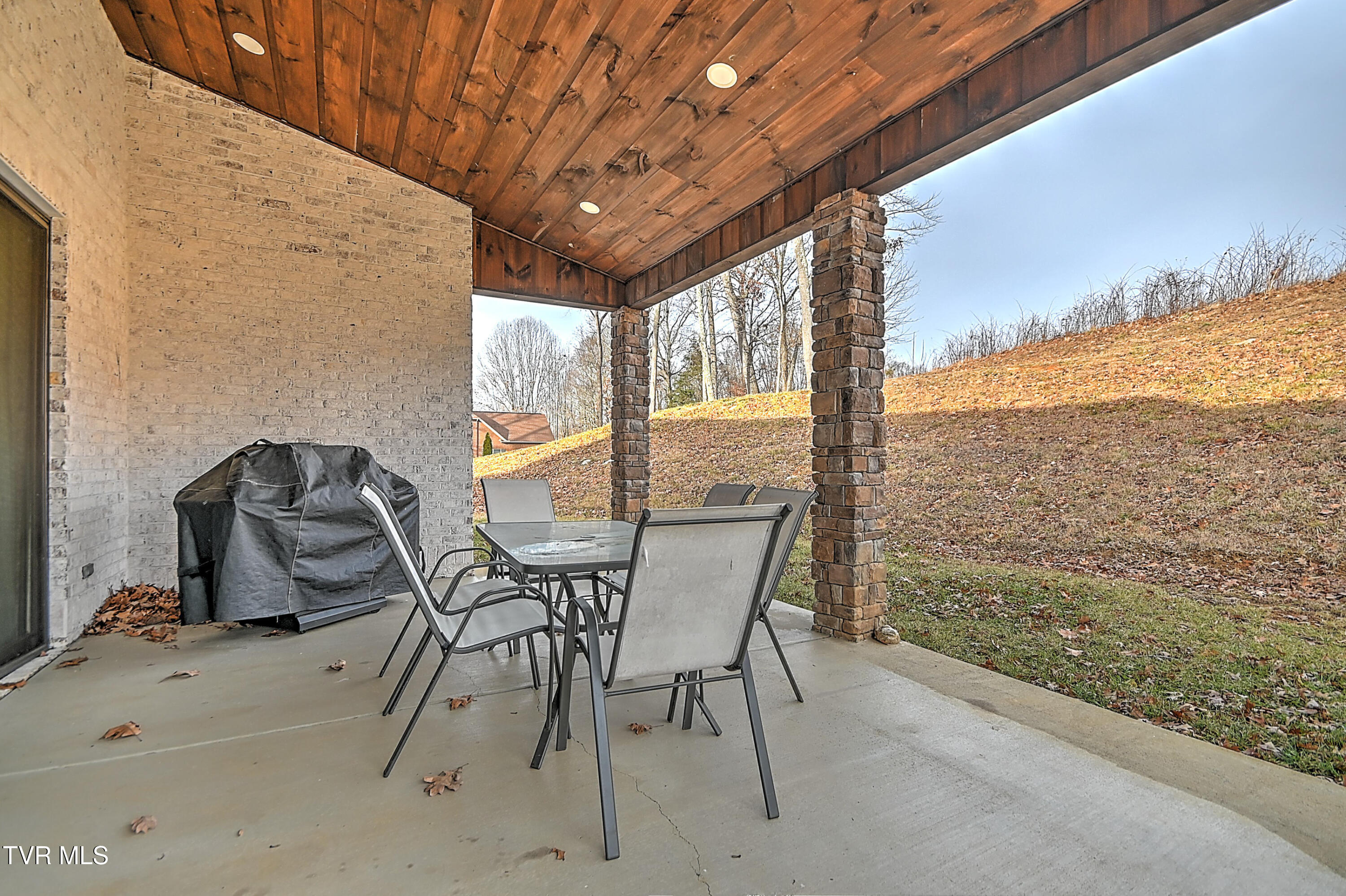 127 Allison Timbers Road Piney Flats, TN 37686 - Photo 40 of 44 127 Allison Timbers * CC-44