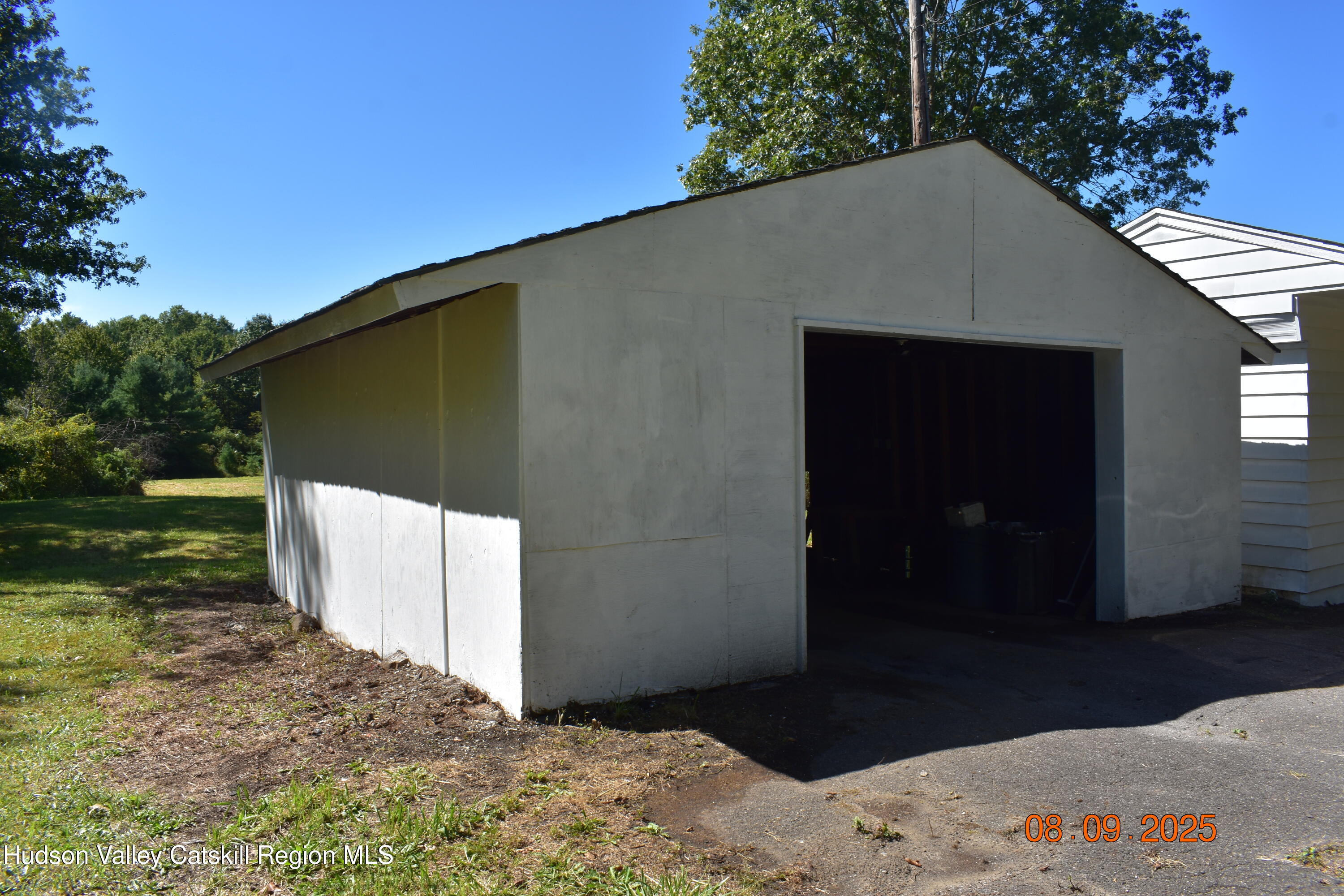 64 Dashville Road New Paltz, NY 12561 - Photo 41 of 45 a backyard of a house