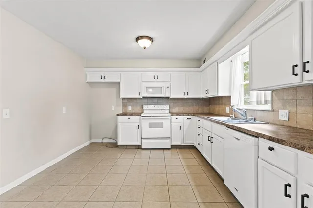 $355,000 | 1124 North Curtis Street, Olathe, KS 66061