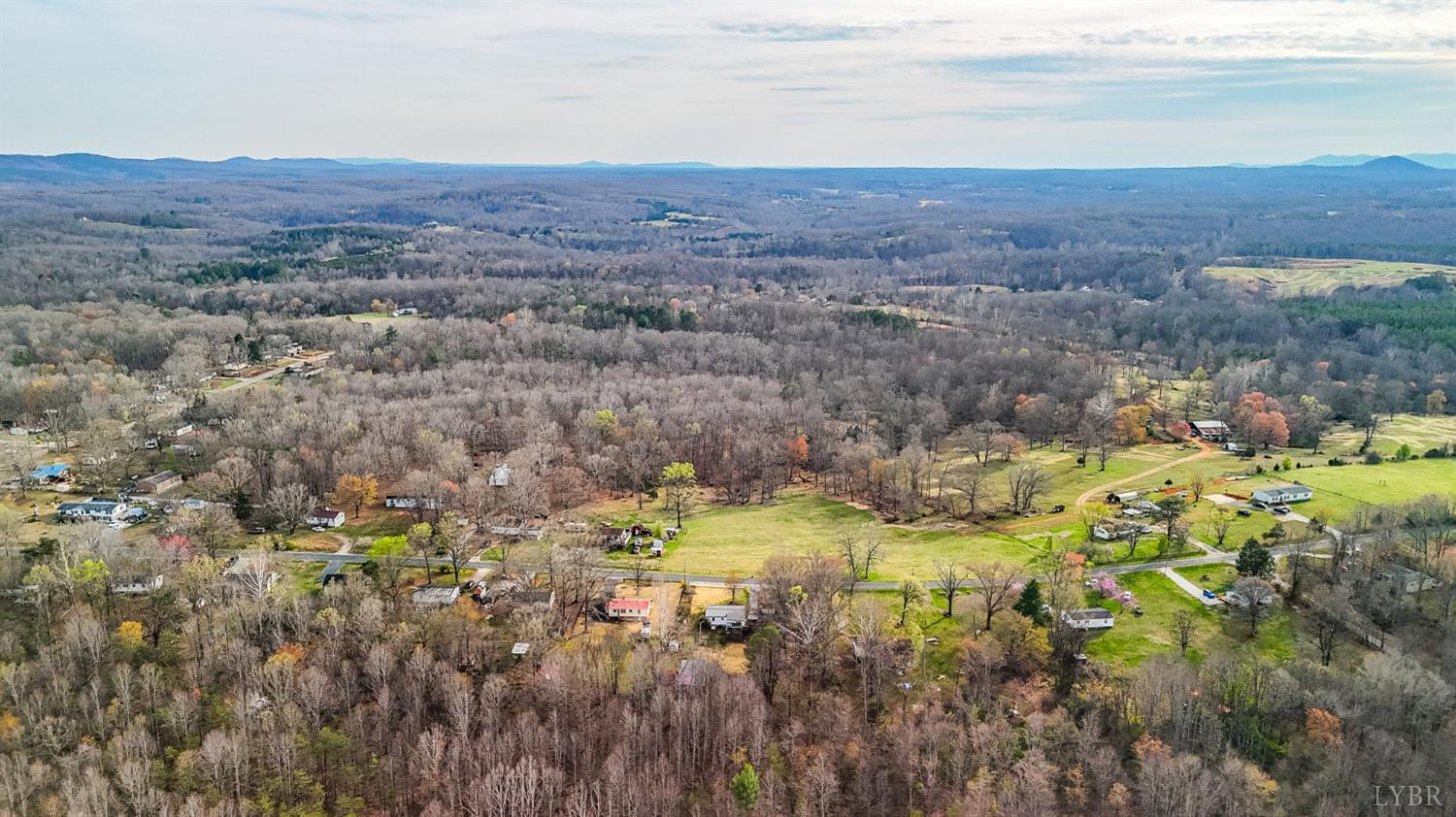 997 Toytown Road Amherst, VA 24521 - Photo 45 of 50 a view of lake and mountain