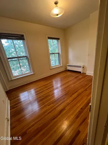 $1,100 | 156 Jay Street, Unit 6, Albany, NY 12210