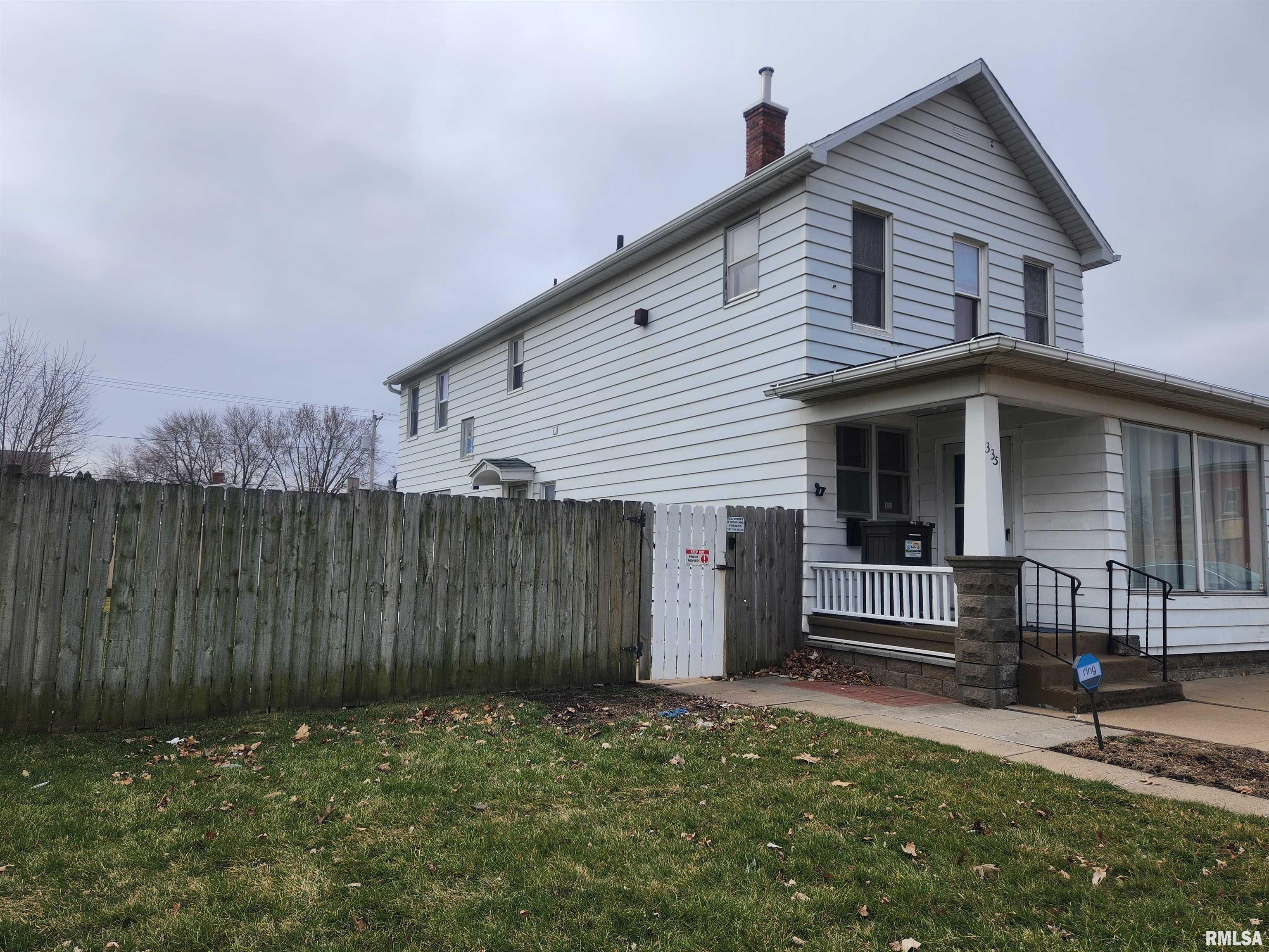 335 2nd Avenue South Clinton, IA 52732 - Photo 3 of 18