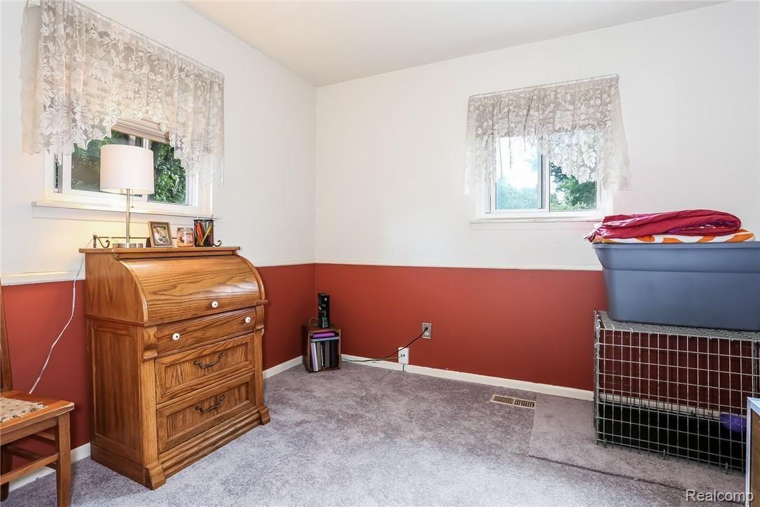 5498 Liberty Bell Road Grand Blanc, MI 48439 - Photo 15 of 31 014-Bedroom-5888687-medium.jpg
