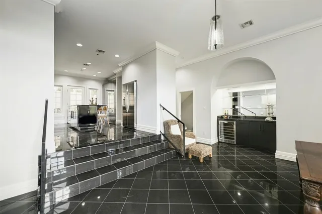 $4,500 | 1937 Rue De St Tropez, Unit 9, Austin, TX 78746