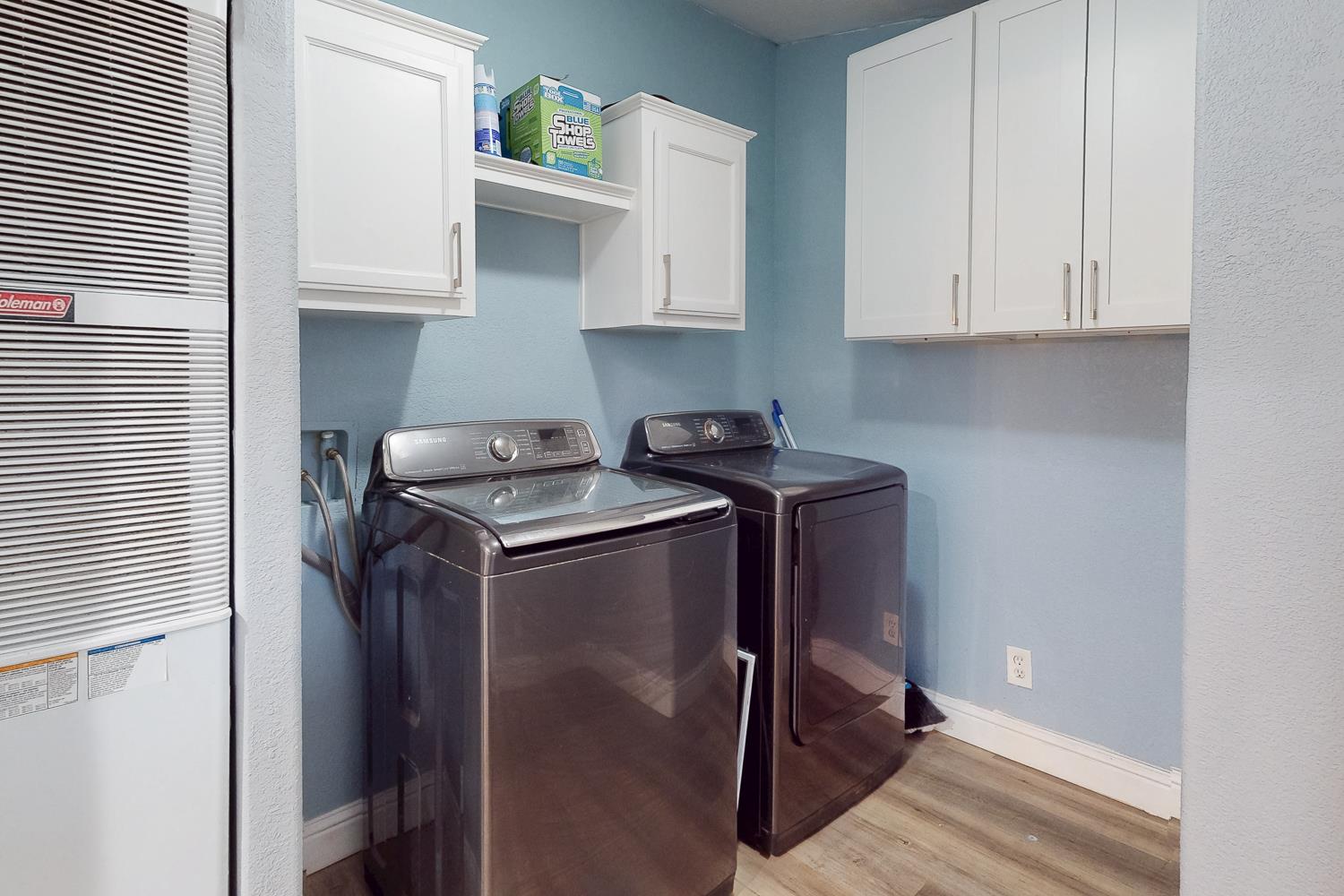3453 La Porte Road Marysville, CA 95901 - Photo 37 of 81 a utility room with dryer and washer
