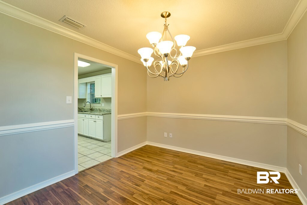 3260 Graham Road North Mobile, AL 36618 - Photo 7 of 21