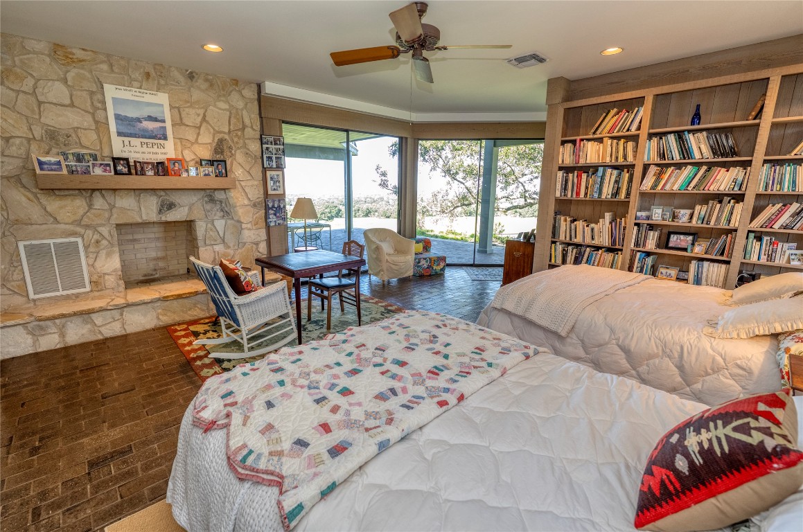 10209 Seward Plantation Road Brenham, TX 77833 - Photo 26 of 30