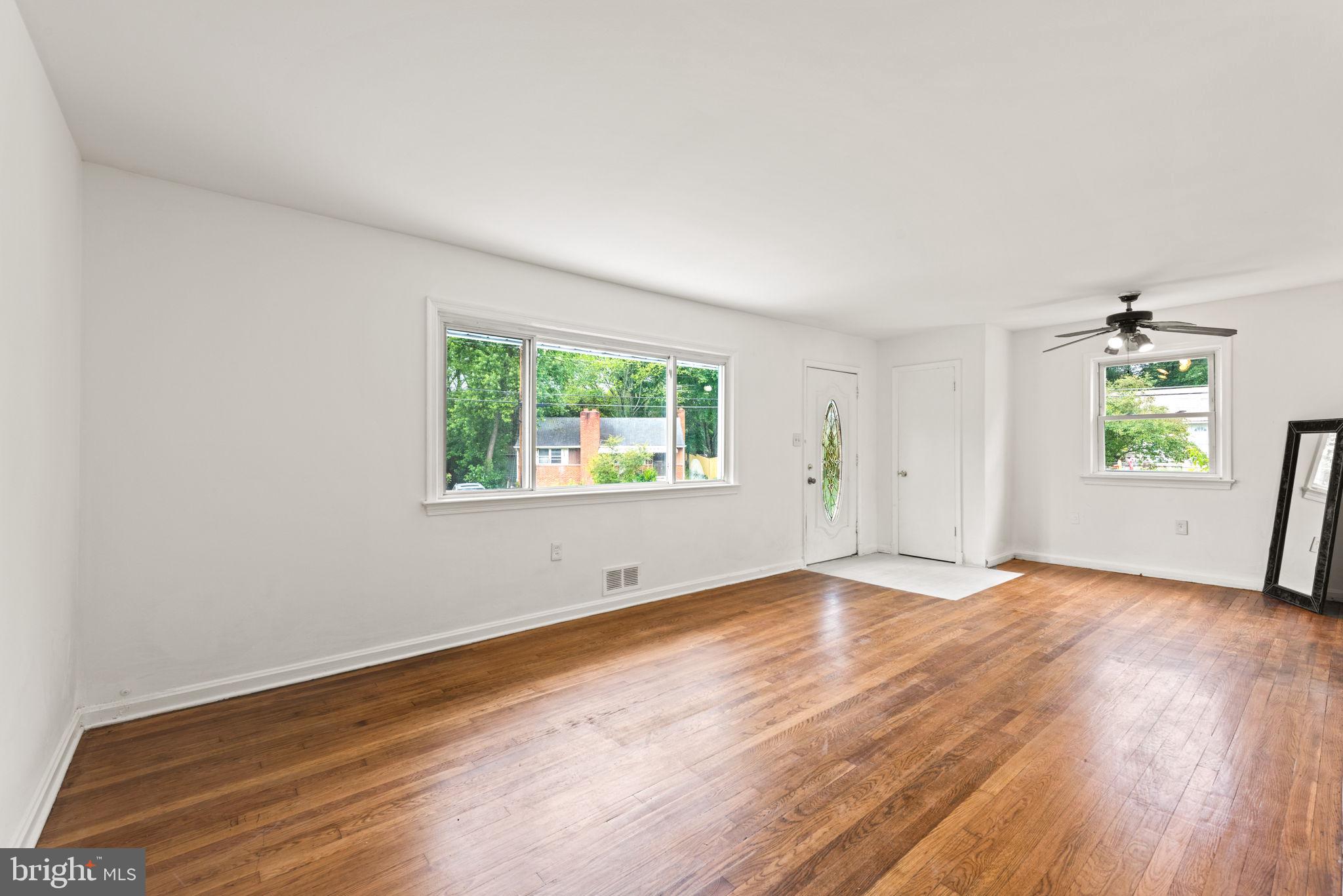 2617 Hughes Road Adelphi, MD 20783 - Photo 3 of 32