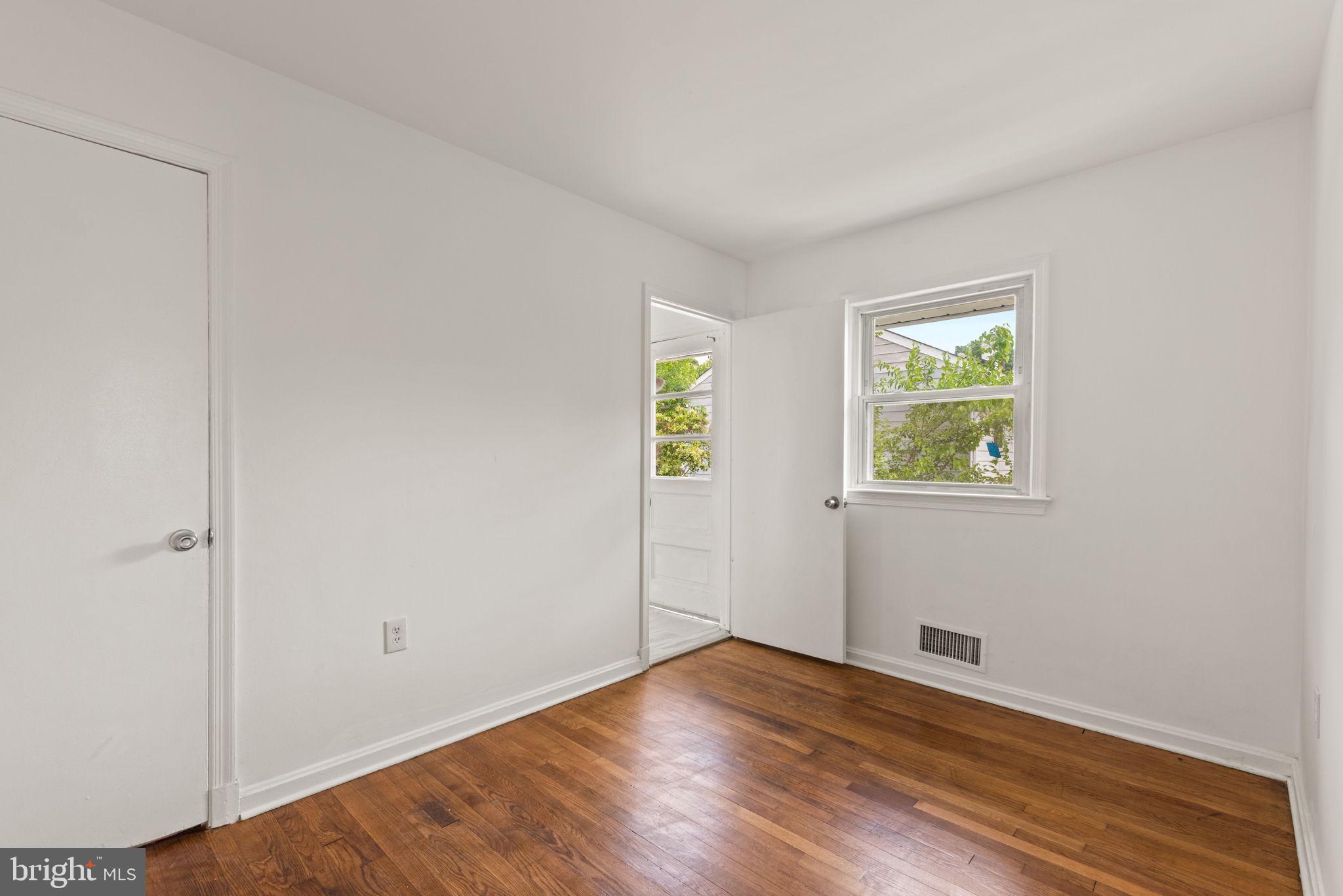 2617 Hughes Road Adelphi, MD 20783 - Photo 10 of 32