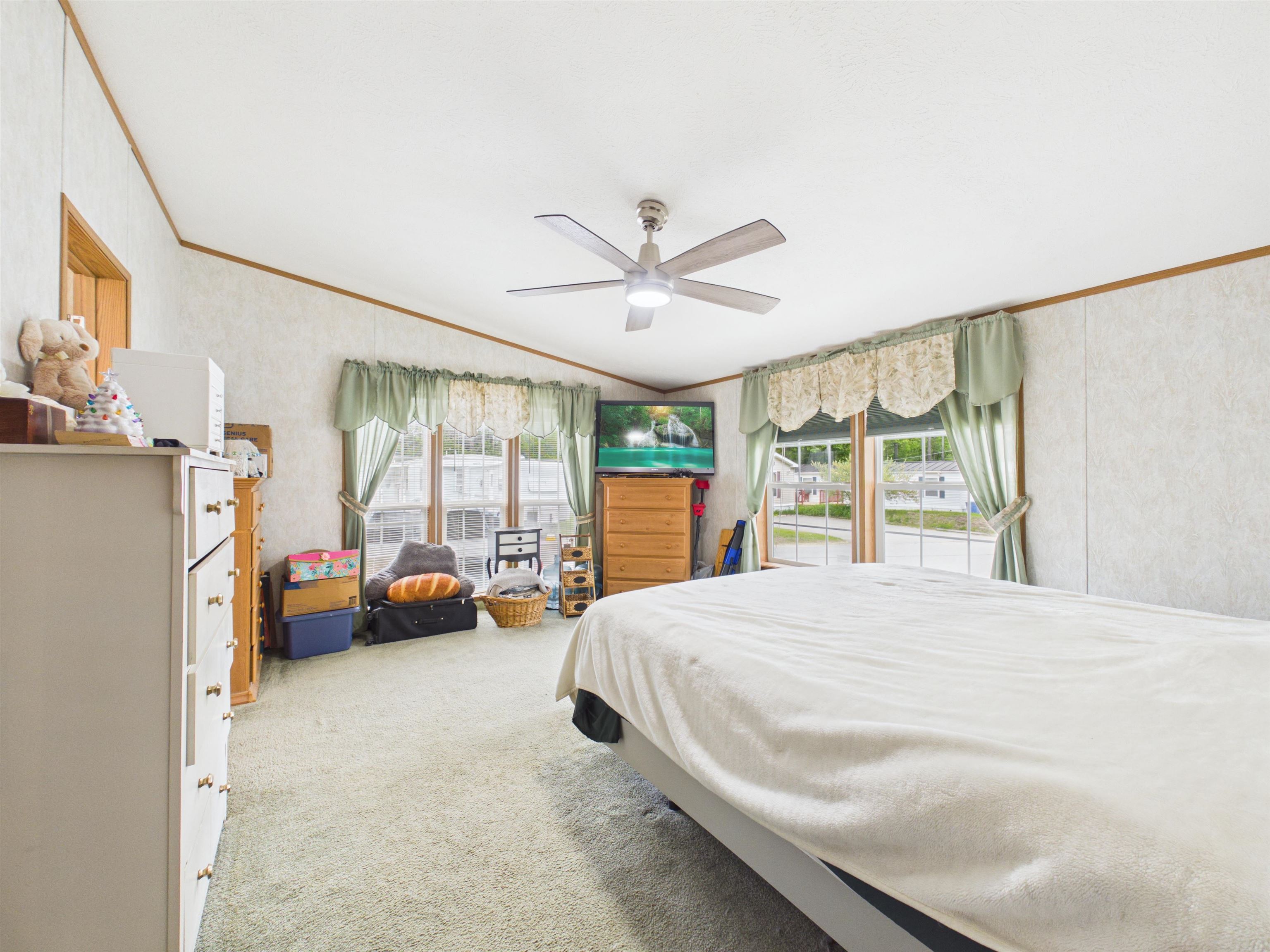 57 Sparrow Street Keene, NH 03431 - Photo 21 of 34
