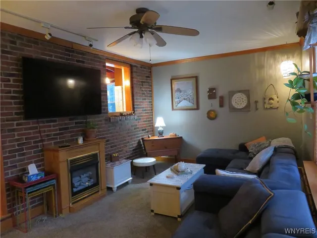 $329,900 | 5669 East Lane, Hamburg, NY 14085