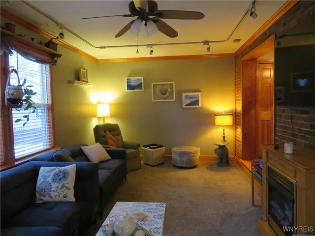 $329,900 | 5669 East Lane, Hamburg, NY 14085