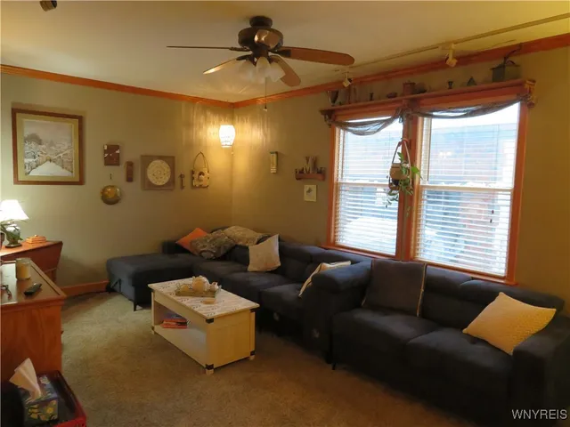 $329,900 | 5669 East Lane, Hamburg, NY 14085