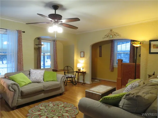 $329,900 | 5669 East Lane, Hamburg, NY 14085