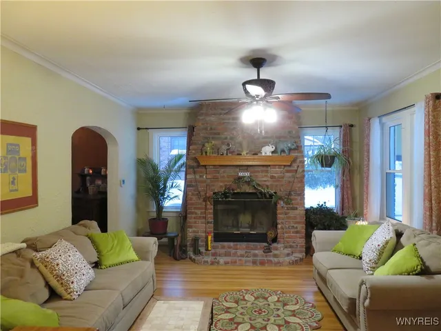 $329,900 | 5669 East Lane, Hamburg, NY 14085