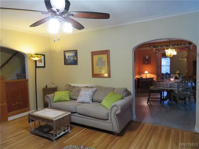 $329,900 | 5669 East Lane, Hamburg, NY 14085