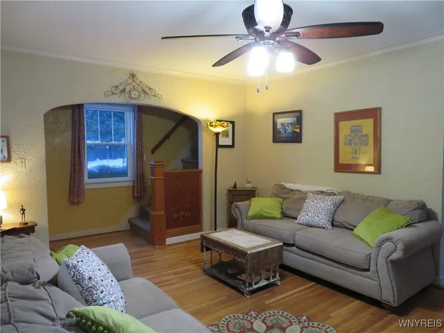 $329,900 | 5669 East Lane, Hamburg, NY 14085