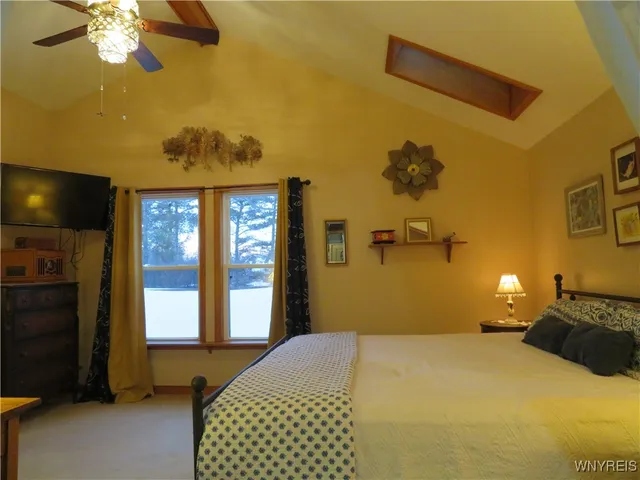 $329,900 | 5669 East Lane, Hamburg, NY 14085