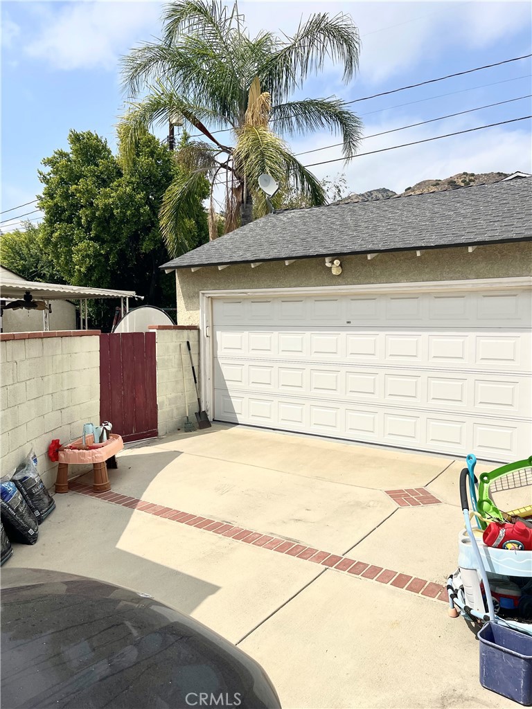 1912 North Kenneth Road Burbank, CA 91504 - Photo 19 of 22