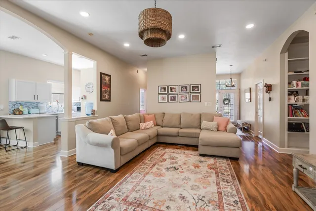 $2,500 | 8331 Hinsdale Way, Tallahassee, FL 32312