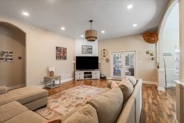 $2,500 | 8331 Hinsdale Way, Tallahassee, FL 32312