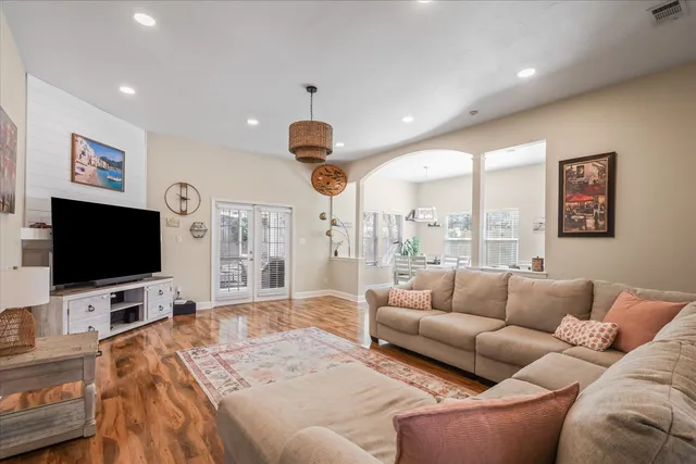 $2,500 | 8331 Hinsdale Way, Tallahassee, FL 32312