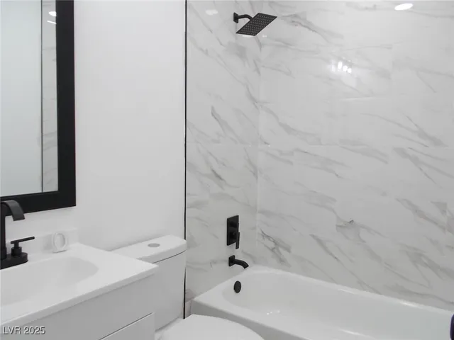 $1,375 | 532 North 9th Street, Unit A, Las Vegas, NV 89101