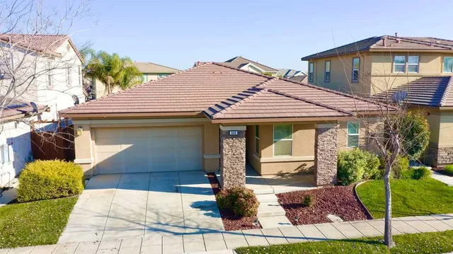 $899,950 | 868-868 North San Remo Lane, Mountain House, CA 95391