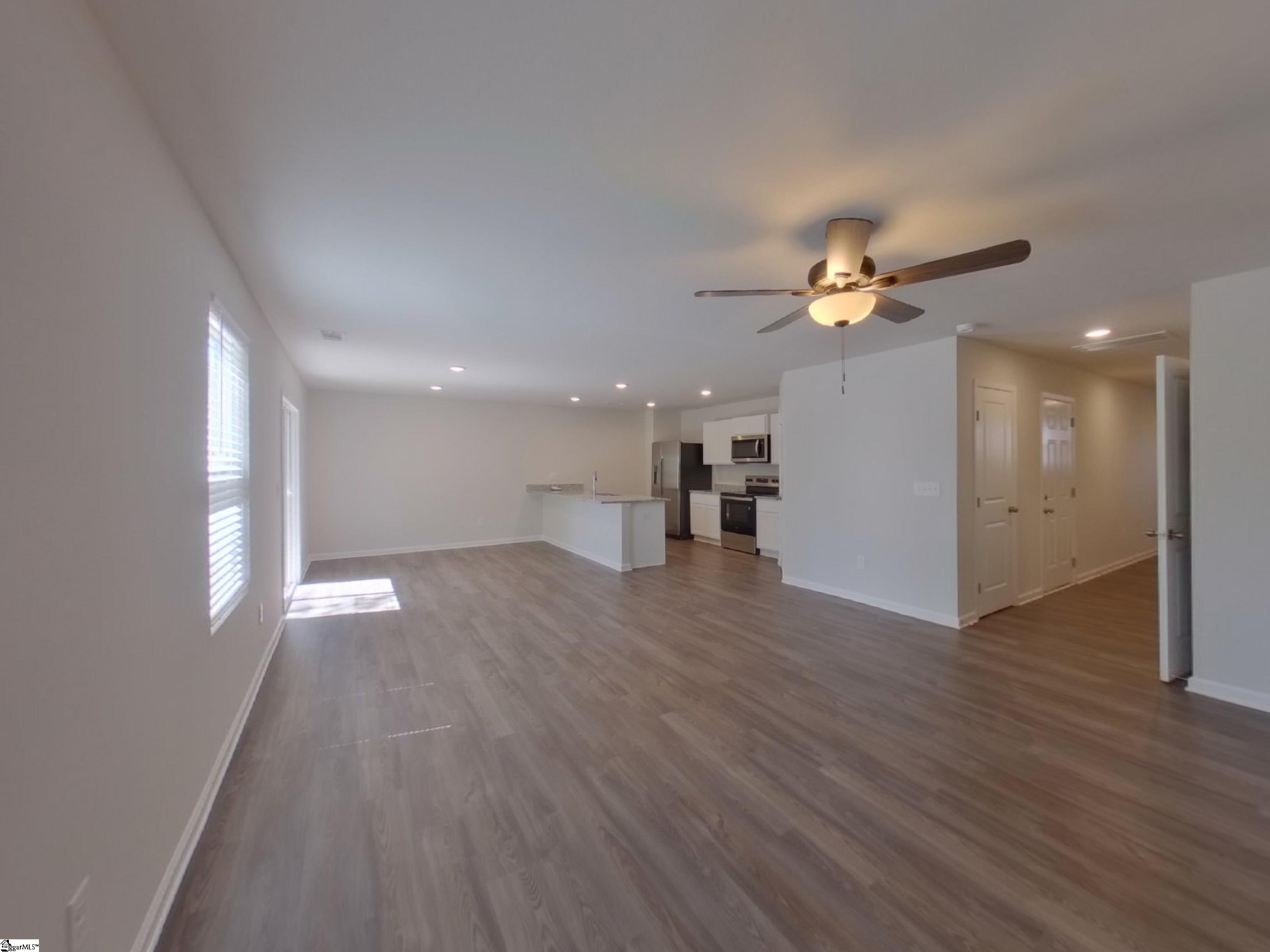 9042 Legendary Lane Inman, SC 29349 - Photo 2 of 20