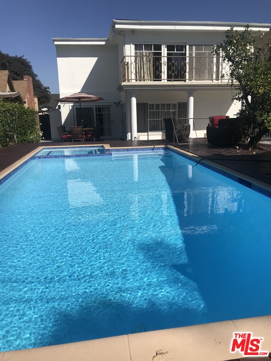 311 Foothill Road Beverly Hills, CA 90210 - Photo 2 of 3