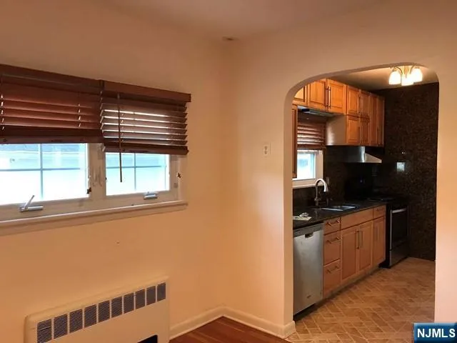 $4,500 | 426 Summit Street, Norwood, NJ 07648