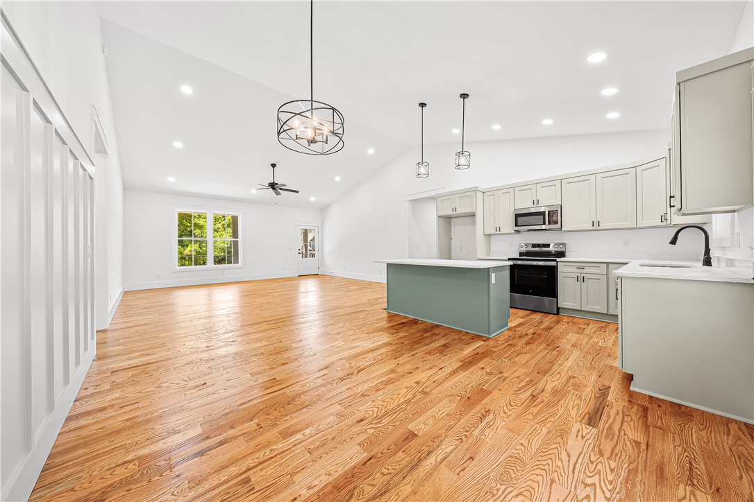 411 Calm Oak Drive Seneca, SC 29678 - Photo 8 of 25