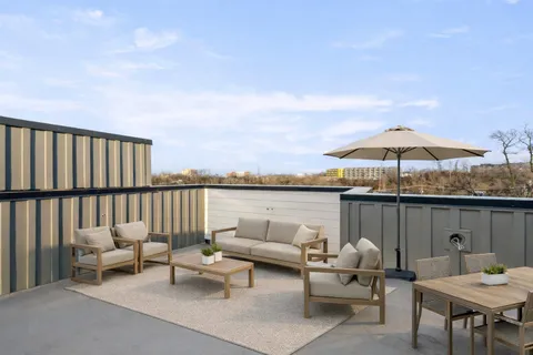 $679,900 | 106 East Fairview Drive, Nashville, TN 37203