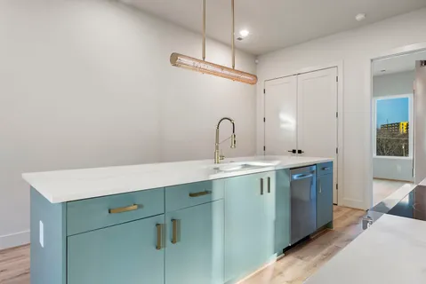 $679,900 | 106 East Fairview Drive, Nashville, TN 37203