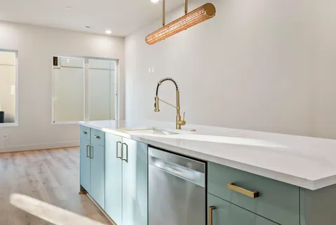 $679,900 | 106 Fairview Court, Nashville, TN 37203