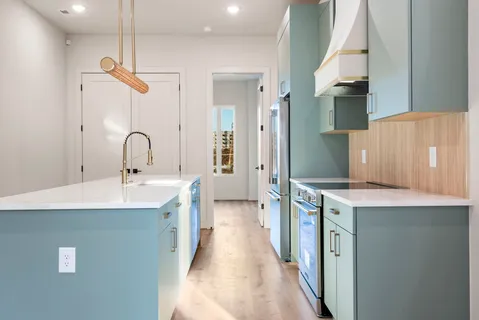 $679,900 | 106 Fairview Court, Nashville, TN 37203