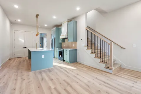 $679,900 | 106 Fairview Court, Nashville, TN 37203