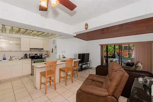 $655,000 | 3920 West 3rd Avenue, Hialeah, FL 33012