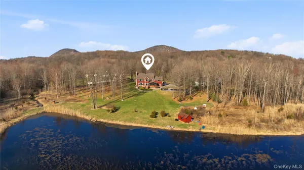 $1,789,750 | 14 Stonewall Court, Warwick, NY 10990