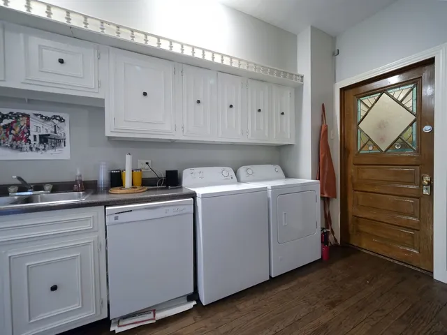 a bathroom with a sink and toilet