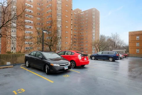 $175,000 | 4960 North Marine Drive, Unit 1519, Chicago, IL 60640