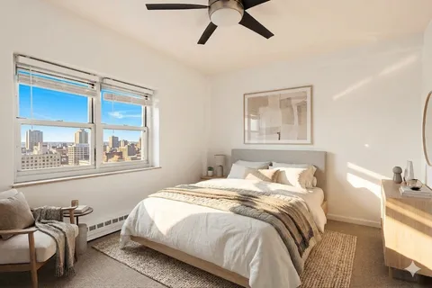$175,000 | 4960 North Marine Drive, Unit 1519, Chicago, IL 60640