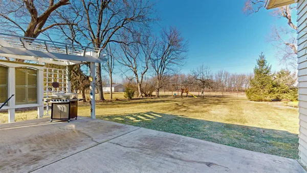 $479,000 | 629 East Locust Street, Lanark, IL 61046