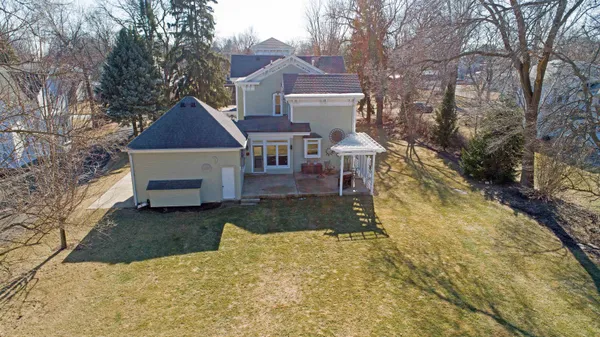 $479,000 | 629 East Locust Street, Lanark, IL 61046