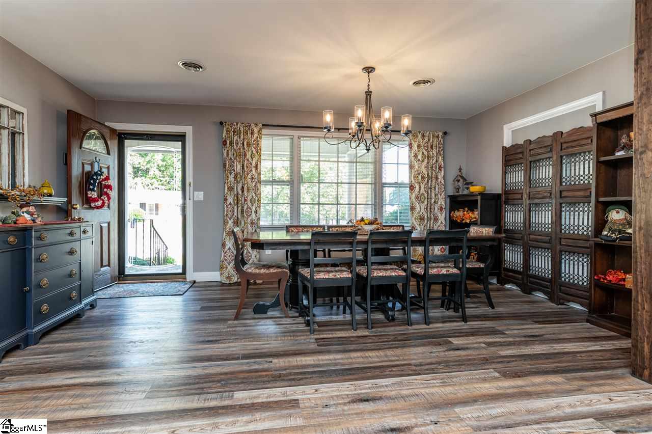 106 Brookbend Road Mauldin, SC 29662 - Photo 12 of 32 Gallery Image 12