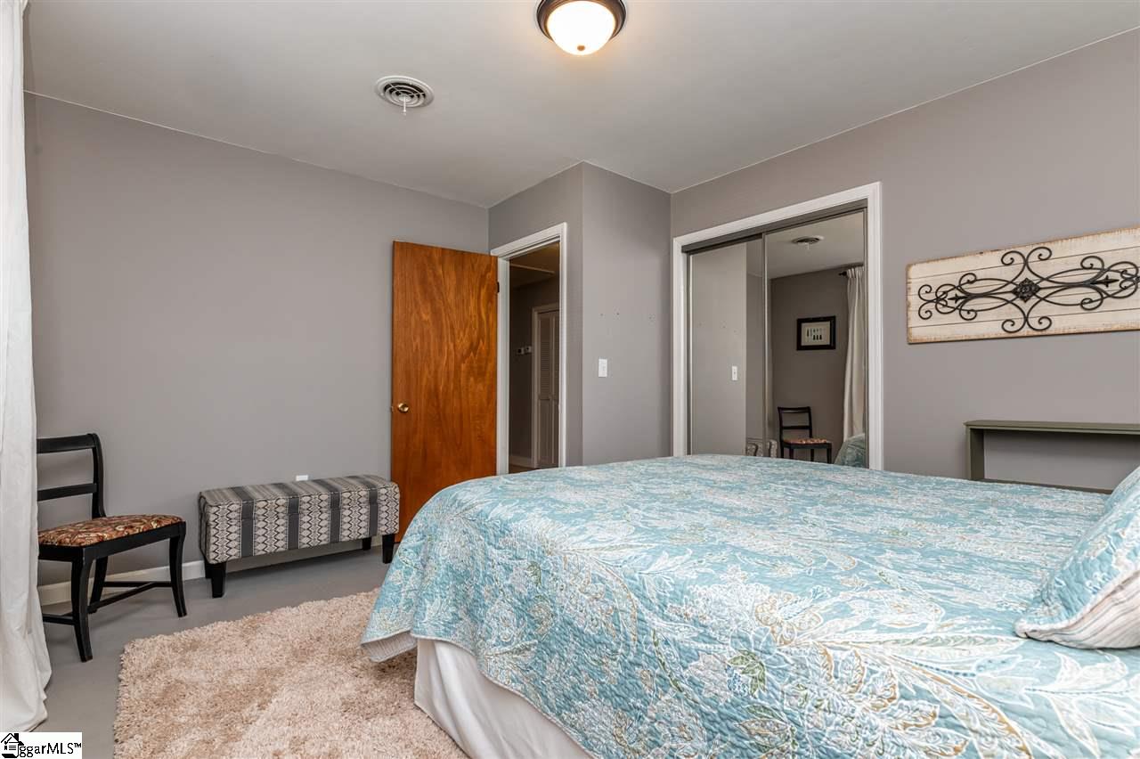 106 Brookbend Road Mauldin, SC 29662 - Photo 26 of 32 Gallery Image 26