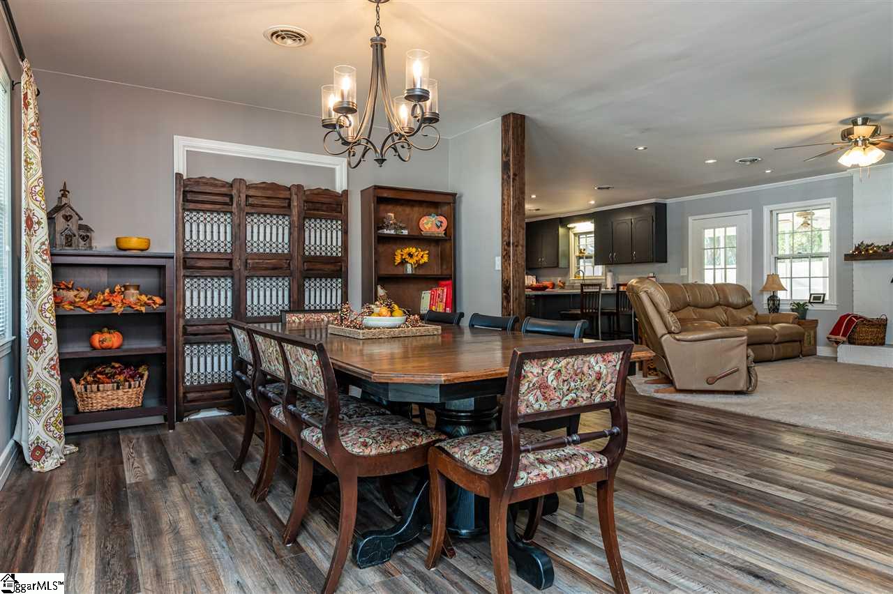 106 Brookbend Road Mauldin, SC 29662 - Photo 8 of 32 Gallery Image 8