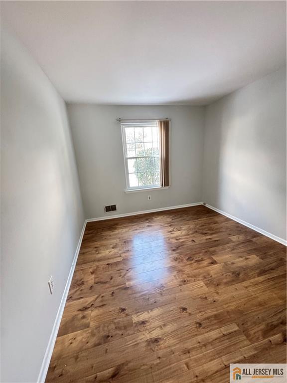 15 Hanover Square, Unit C Middlesex, NJ 08846 - Photo 11 of 27