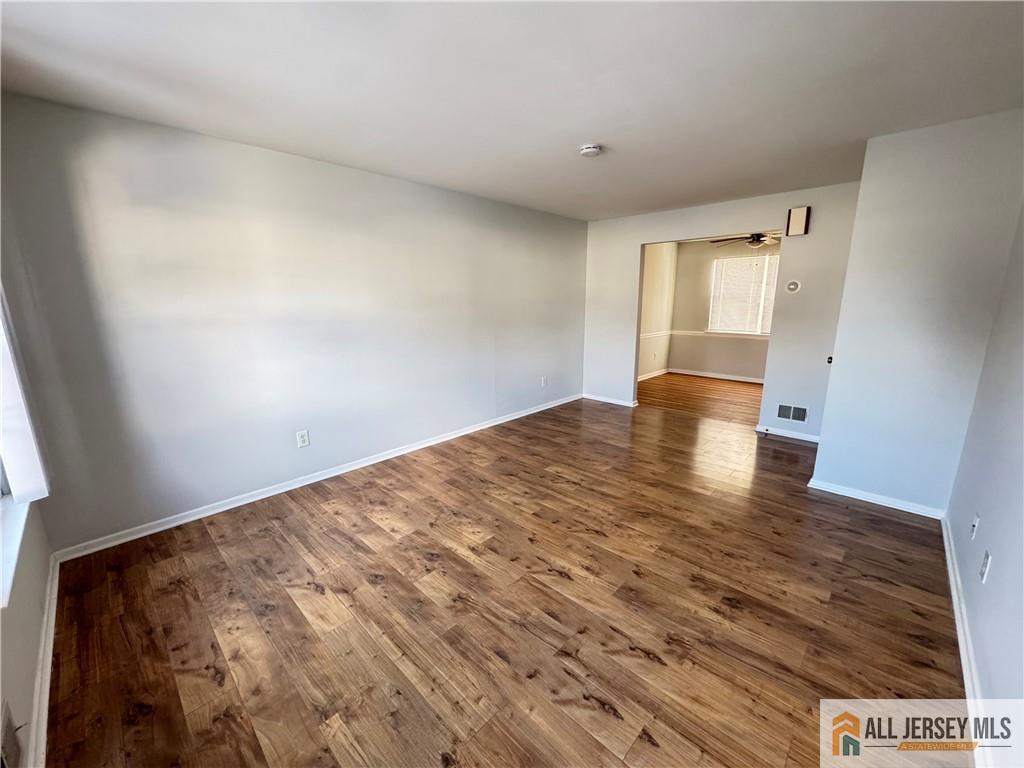 15 Hanover Square, Unit C Middlesex, NJ 08846 - Photo 15 of 27